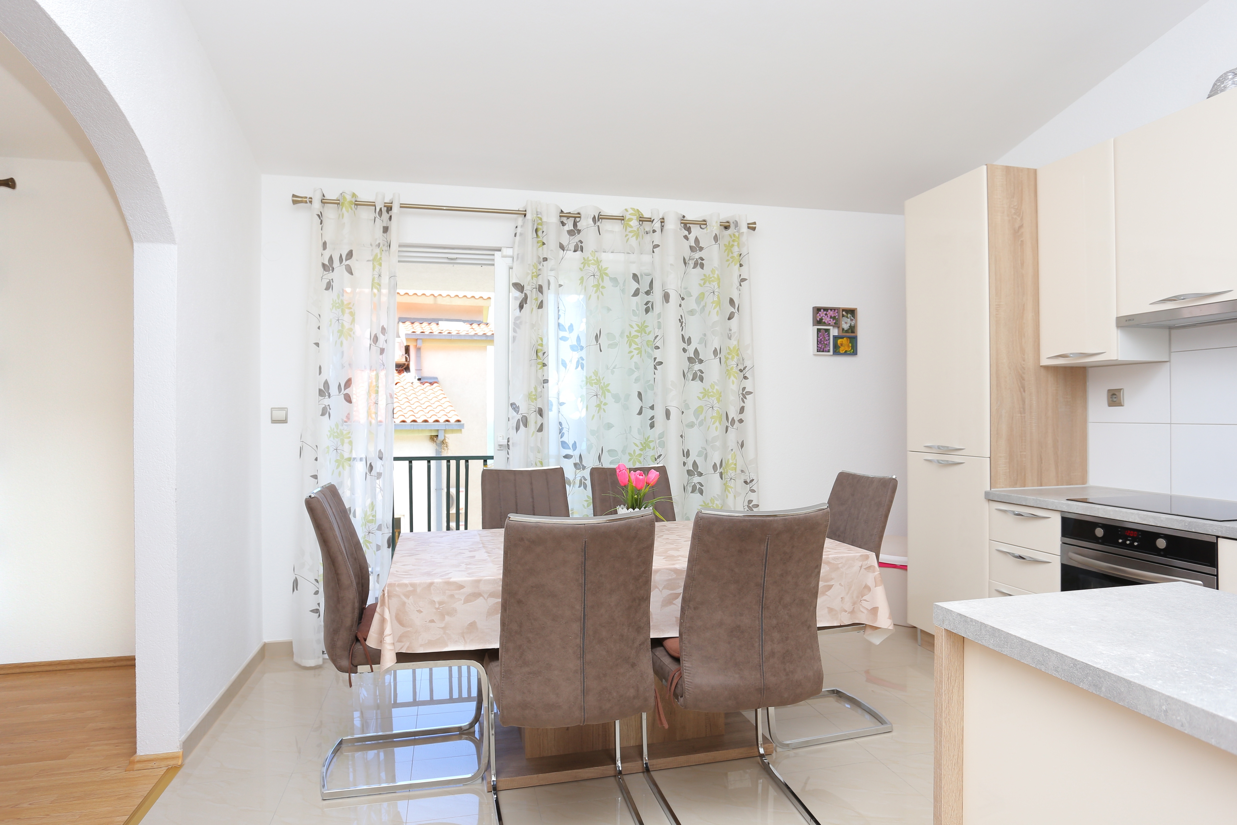 Top Omiš Nemira Top Omiš Nemira