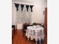 Dining room Nemira, Dining room in the studio-apartment, WiFi.