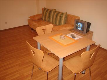 Omiš, Ebédlő szállásegység típusa studio-apartment, WiFi .