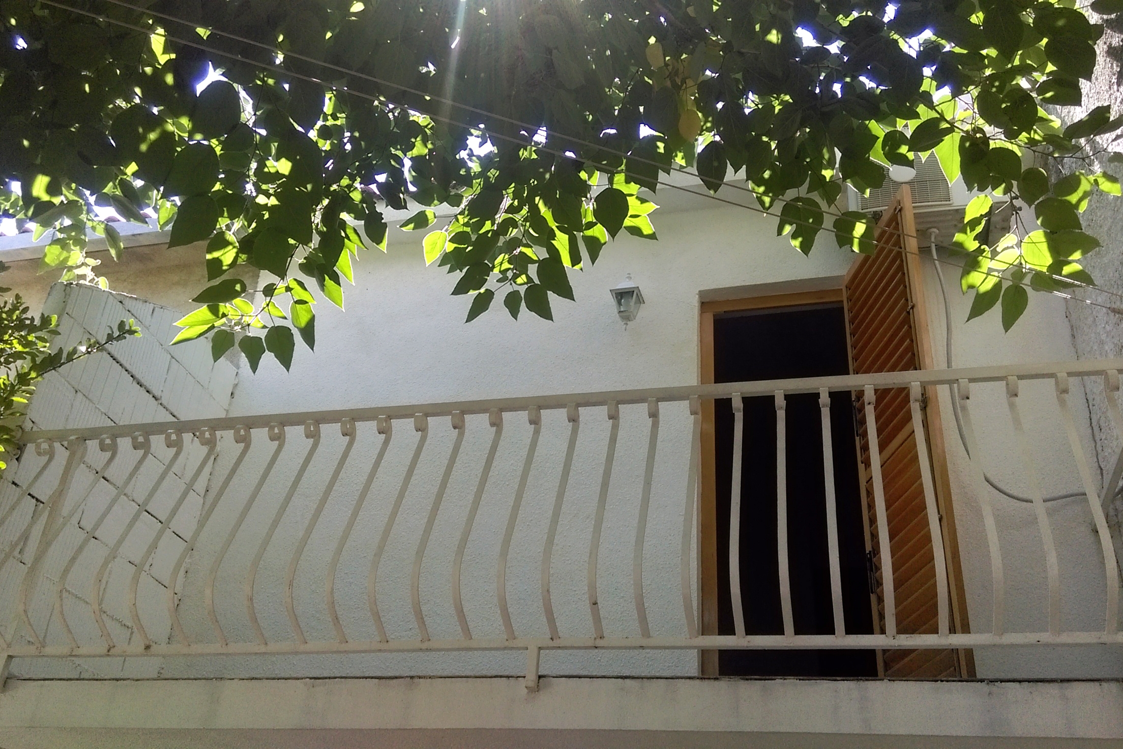Two bedroom apartment with terrace Bol, Brač  A-a