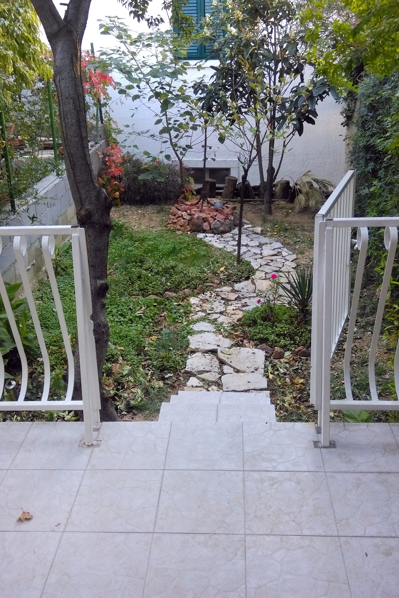 Two bedroom apartment with terrace Bol, Brač  A-a