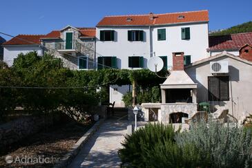Property Bol, Brač, Property 4659 - Apartments with pebble beach.