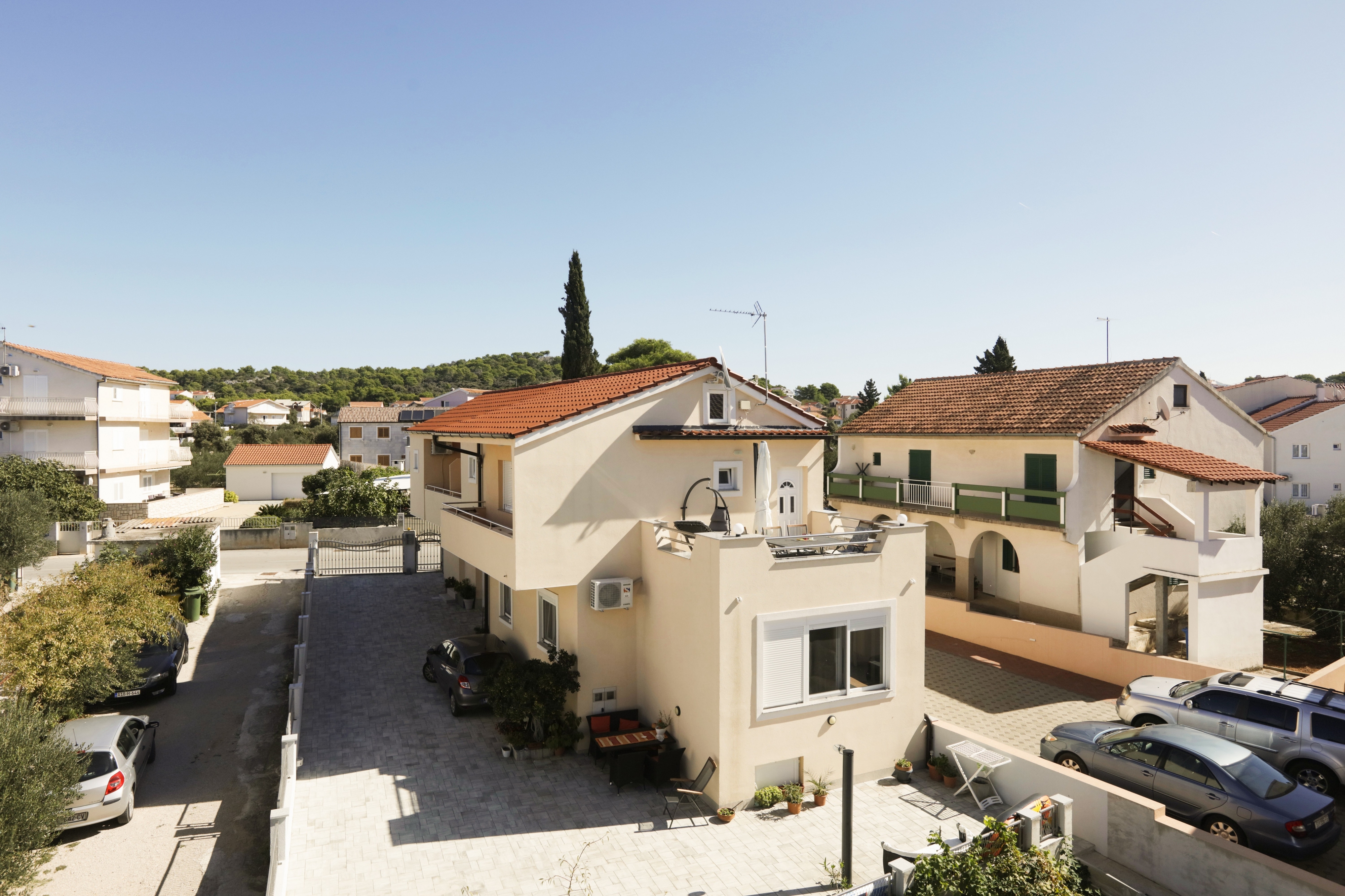 Three bedroom apartment near beach Brodarica, Šibenik  A-a