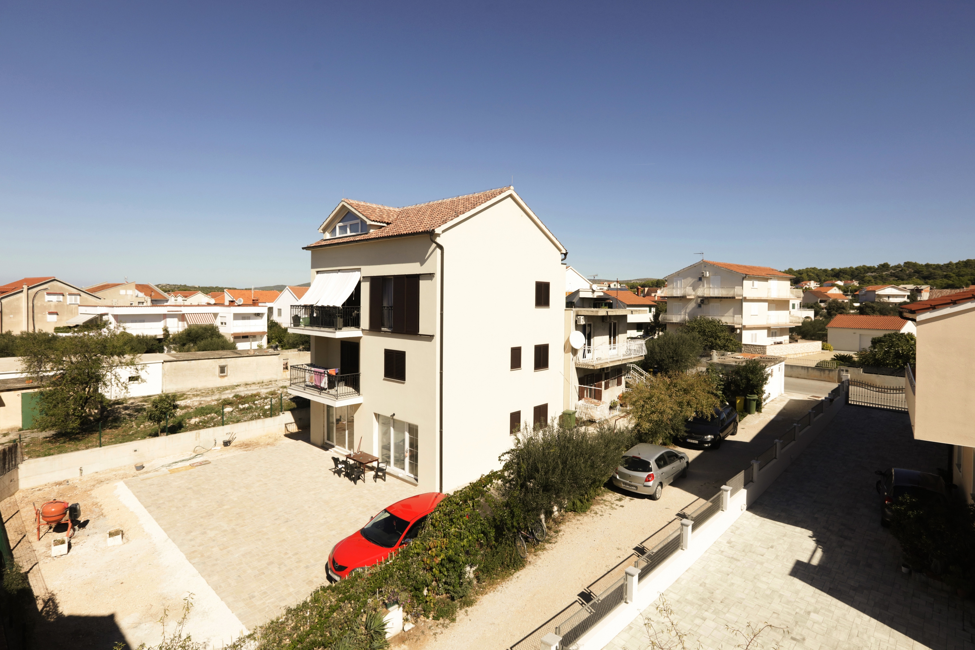 Three bedroom apartment near beach Brodarica, Šibenik  A-a