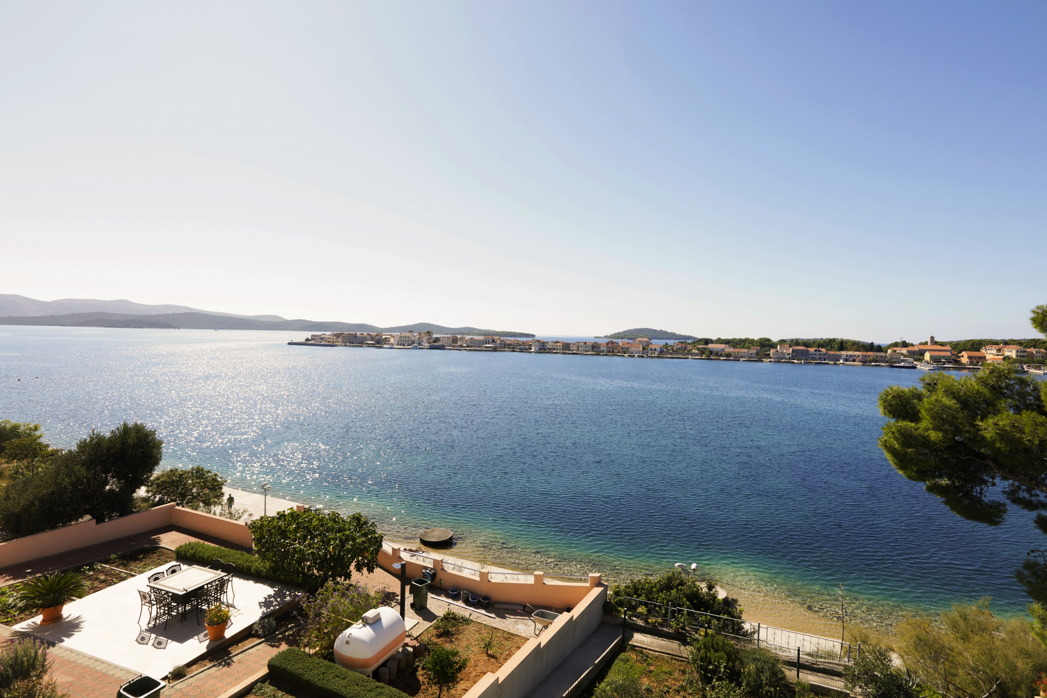 Three bedroom apartment near beach Brodarica, Šibenik  A-a