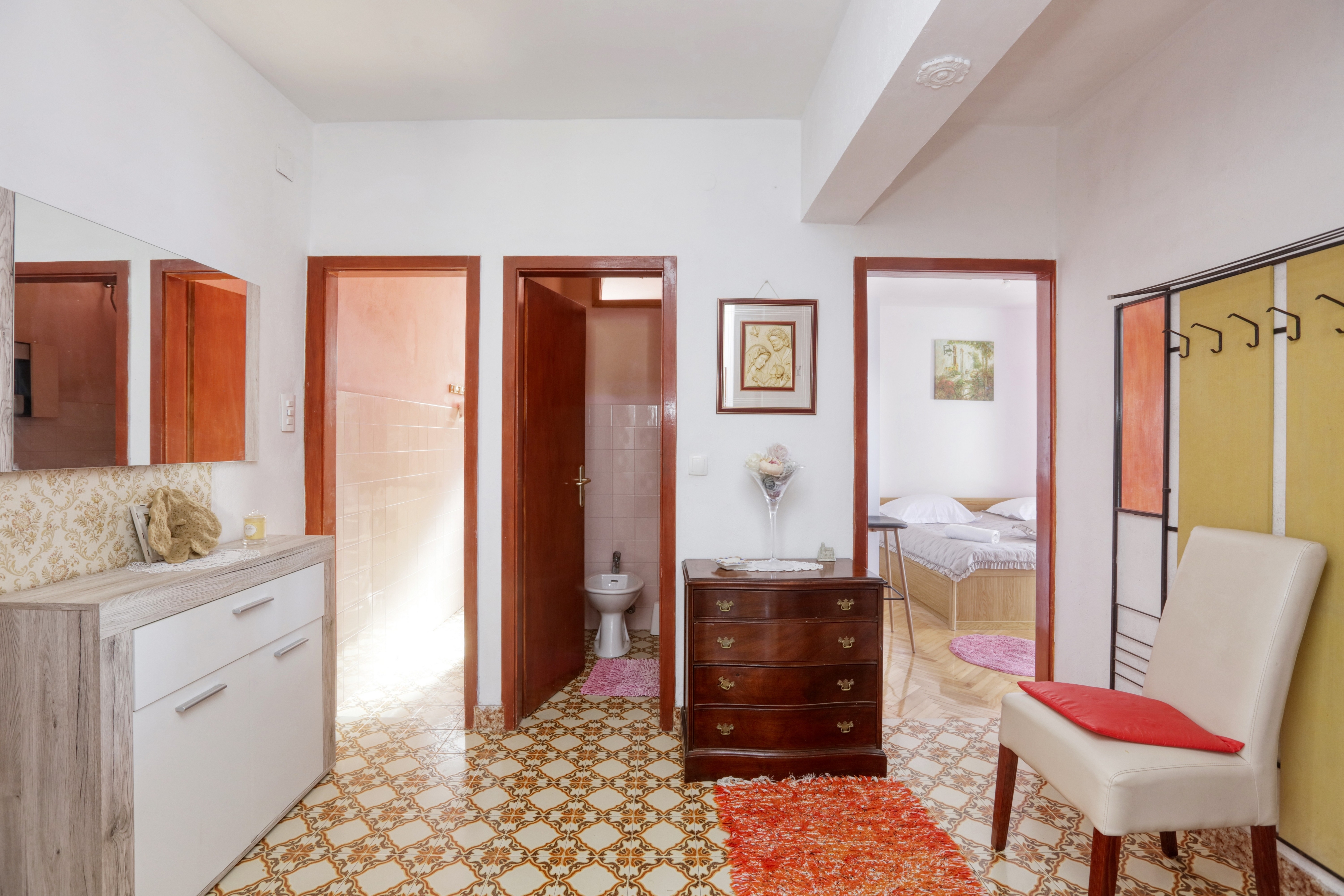Three bedroom apartment near beach Brodarica, Šibenik  A-c