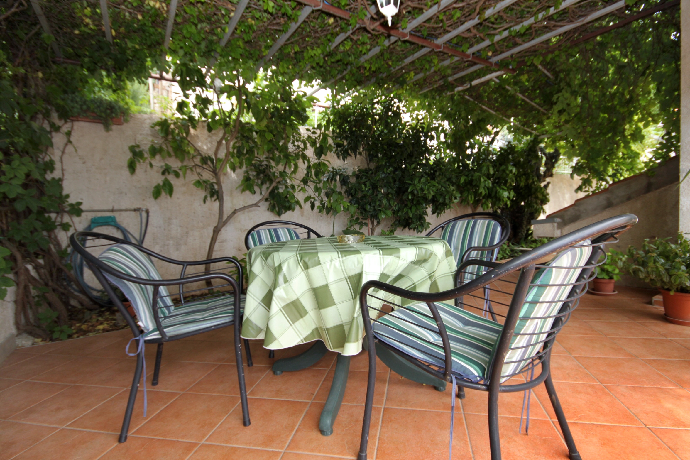 Two bedroom apartment with terrace and sea view Dubrovnik  A-a