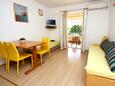 Jídelna Žaborić, Jídelna v ubytování typu apartment, s klimatizací a WiFi.