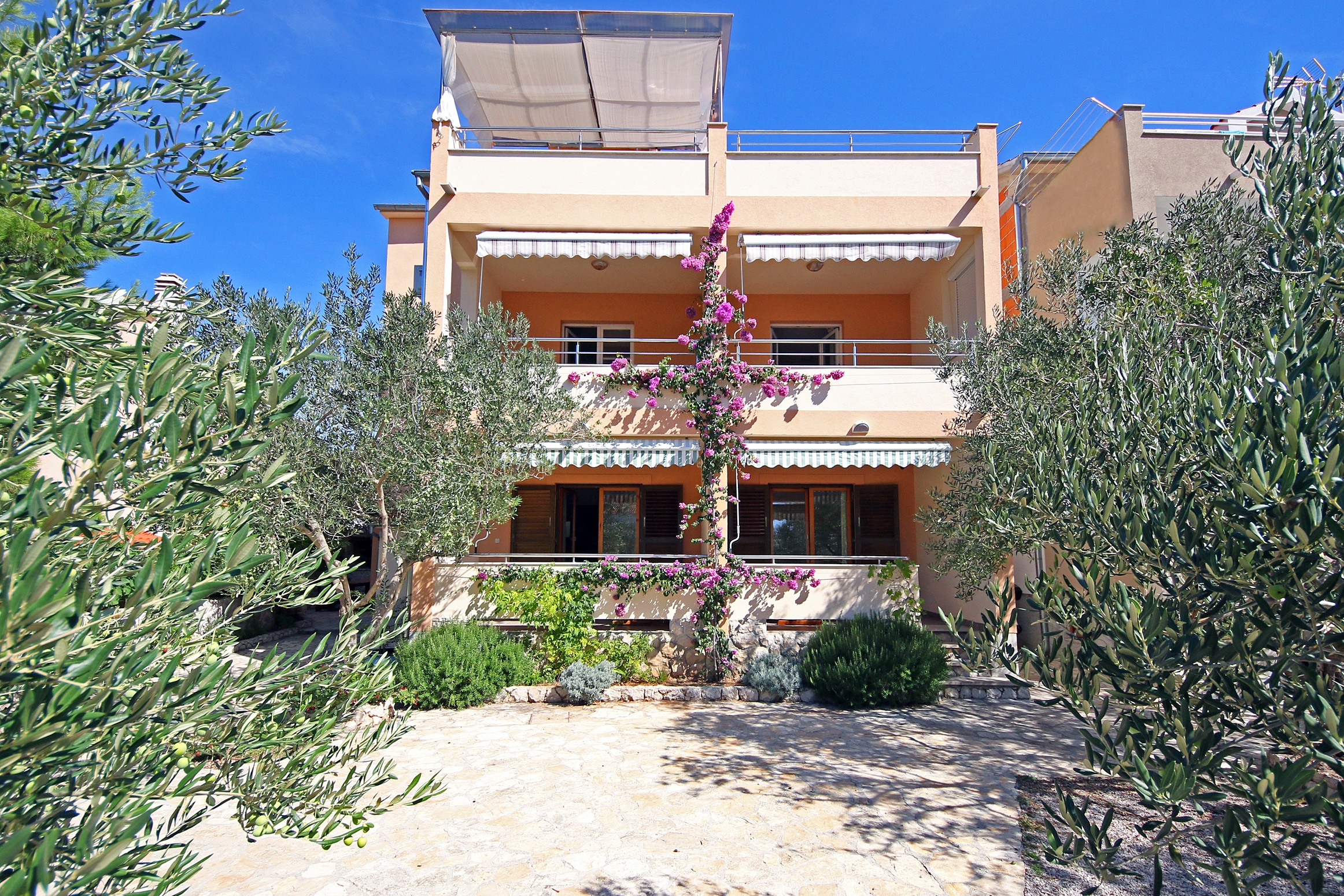 Two bedroom apartment with terrace Žaborić, Šibenik  A-c