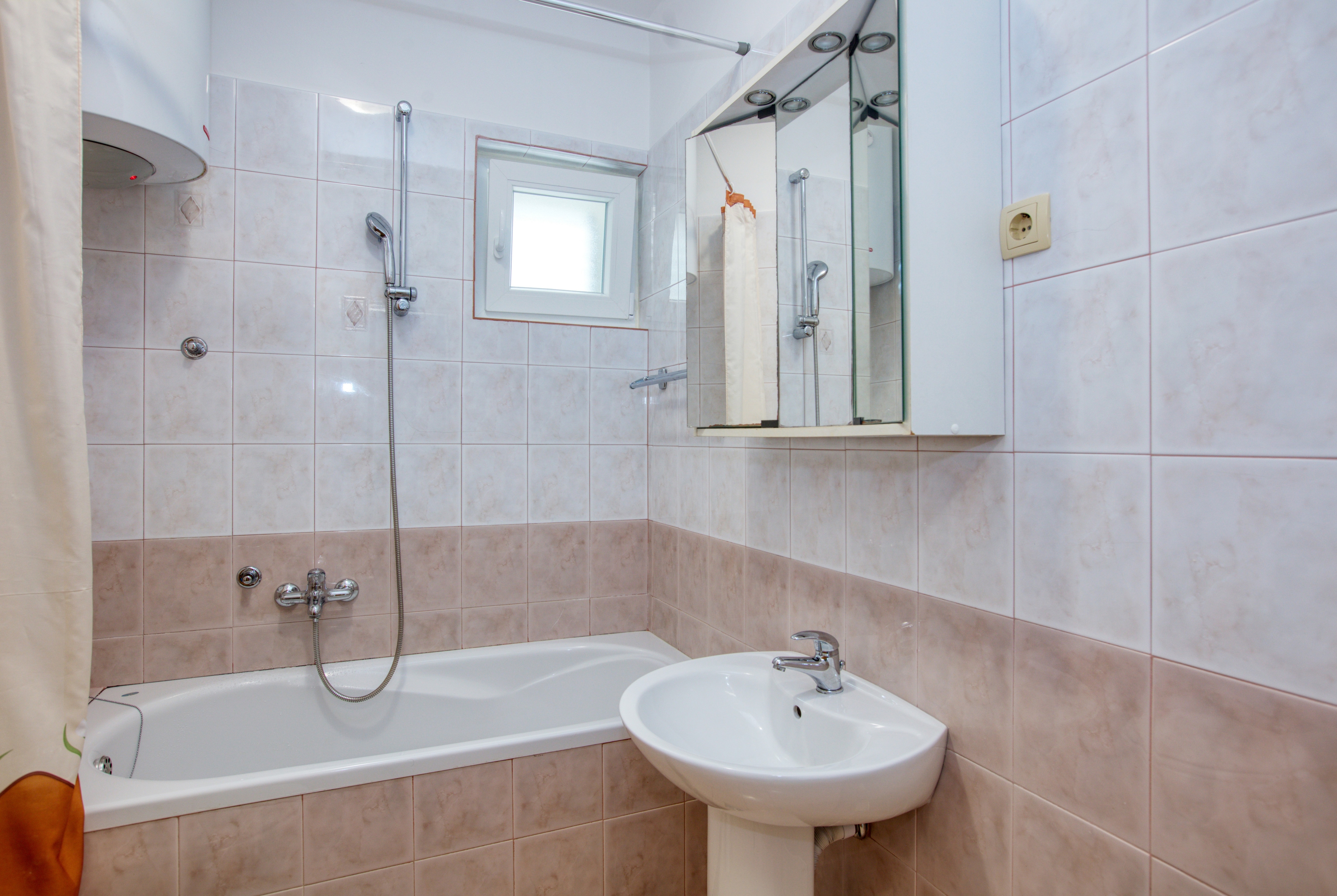 Two bedroom apartment with terrace Žaborić, Šibenik  A-a