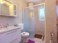 Ванная комната Grebaštica, Ванная комната в размещении типа apartment, WiFi.