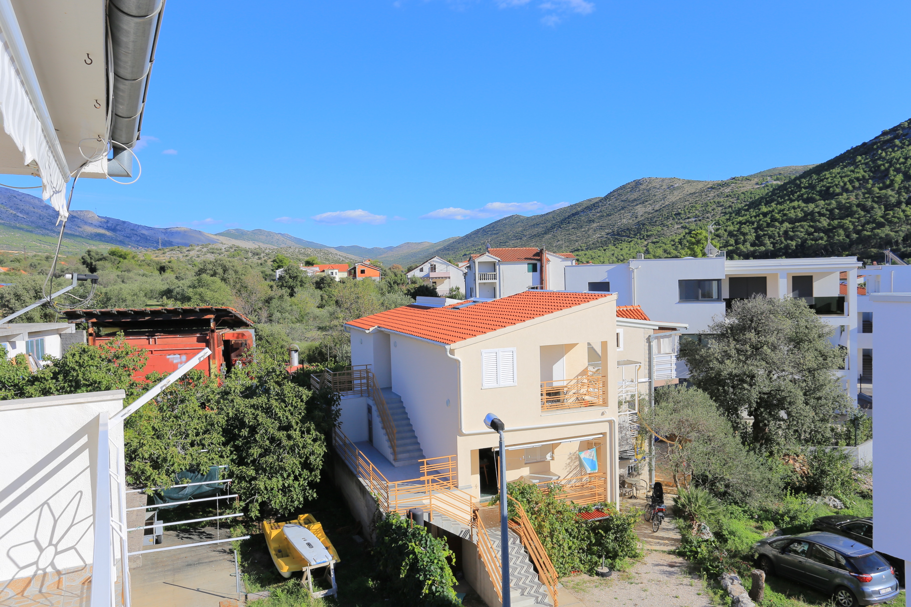 One bedroom apartment near beach Grebaštica, Šibenik  A-c