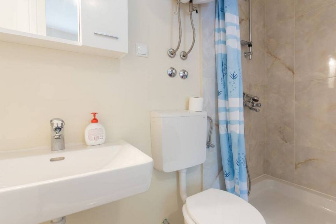Two bedroom apartment with terrace Dubrovnik  A-c
