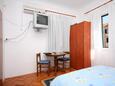 Dubrovnik, Спальня в размещении типа room, доступный кондиционер и WiFi.