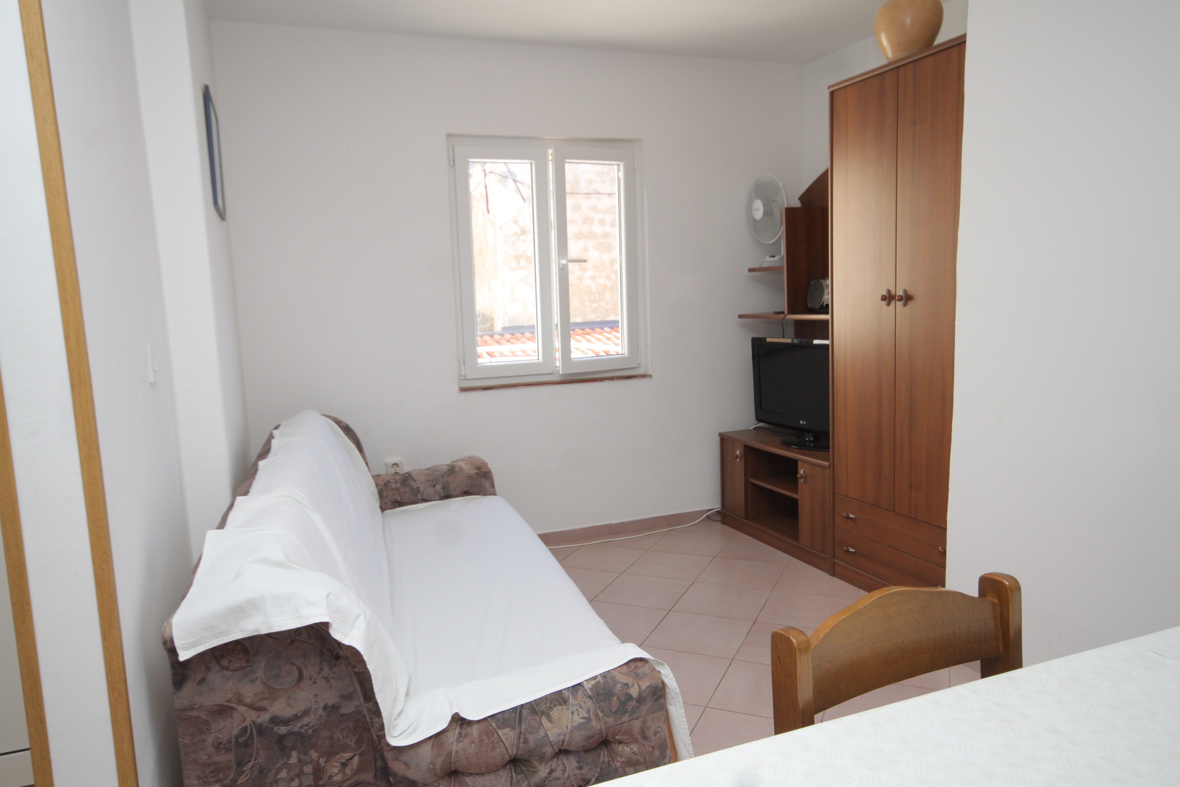 Two bedroom apartment near beach Slano, Dubrovnik (A-4744-b) Two bedroom apartment near beach Slano, Dubrovnik (A-4744-b)