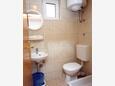 Podaca, Bathroom in the studio-apartment, WiFi.