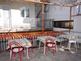 Shared terrace Podaca, Shared terrace in the studio-apartment, WiFi.