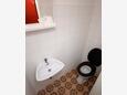 Shared toilet Plat, Shared toilet in the room.