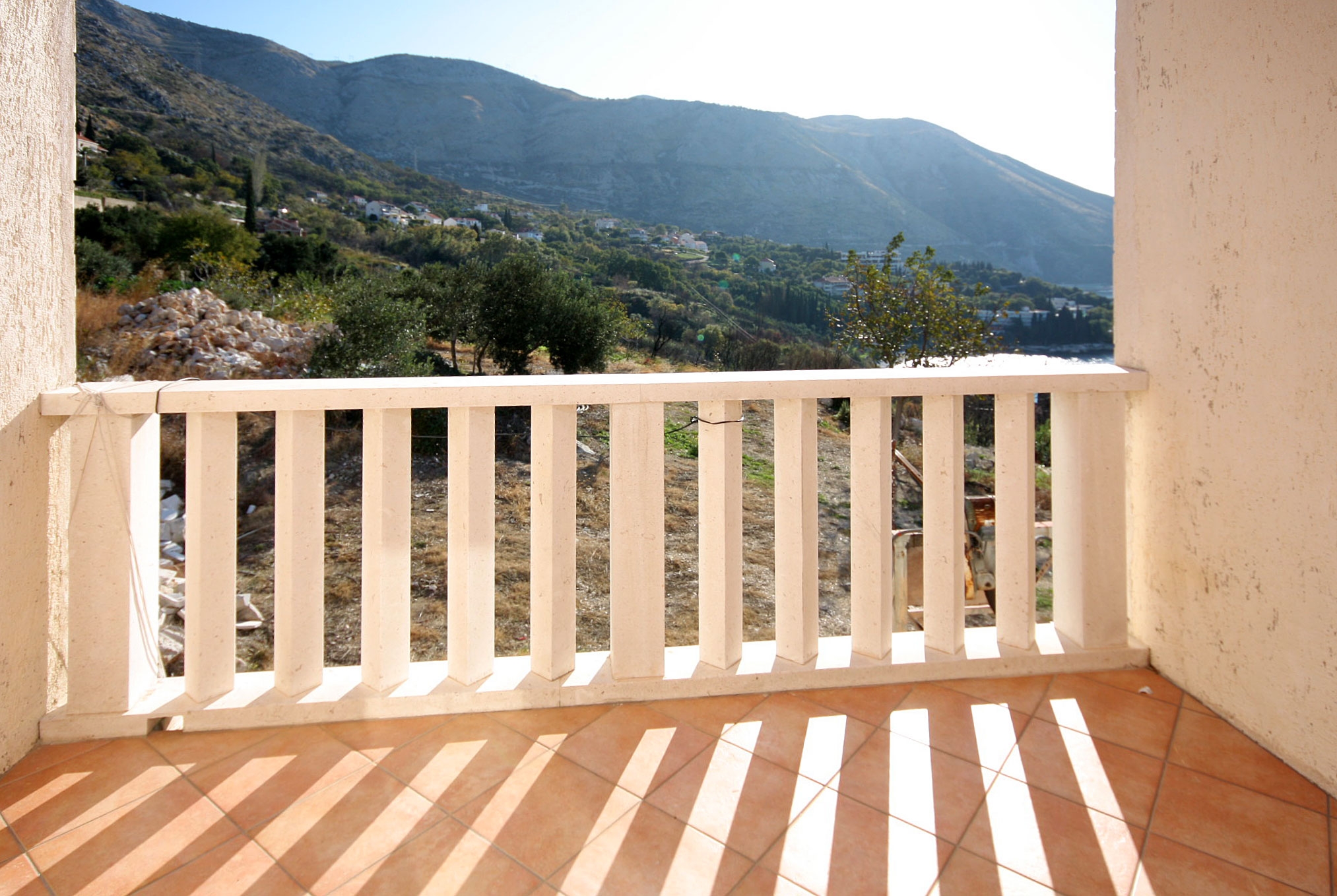 One bedroom apartment with terrace and sea view Soline, Dubrovnik  A-a