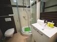 Ванная комната Grebaštica, Ванная комната в размещении типа apartment, WiFi.