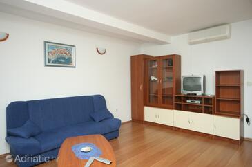 Living room Cavtat, Living room in the apartment, dostupna klima i WIFI.
