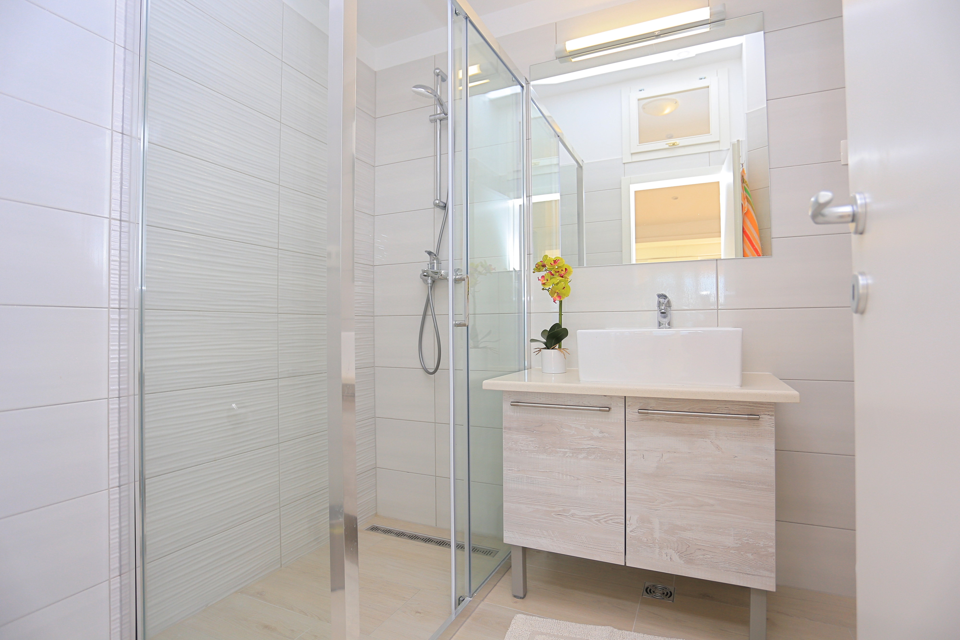 One bedroom apartment near beach Duće, Omiš  A-a