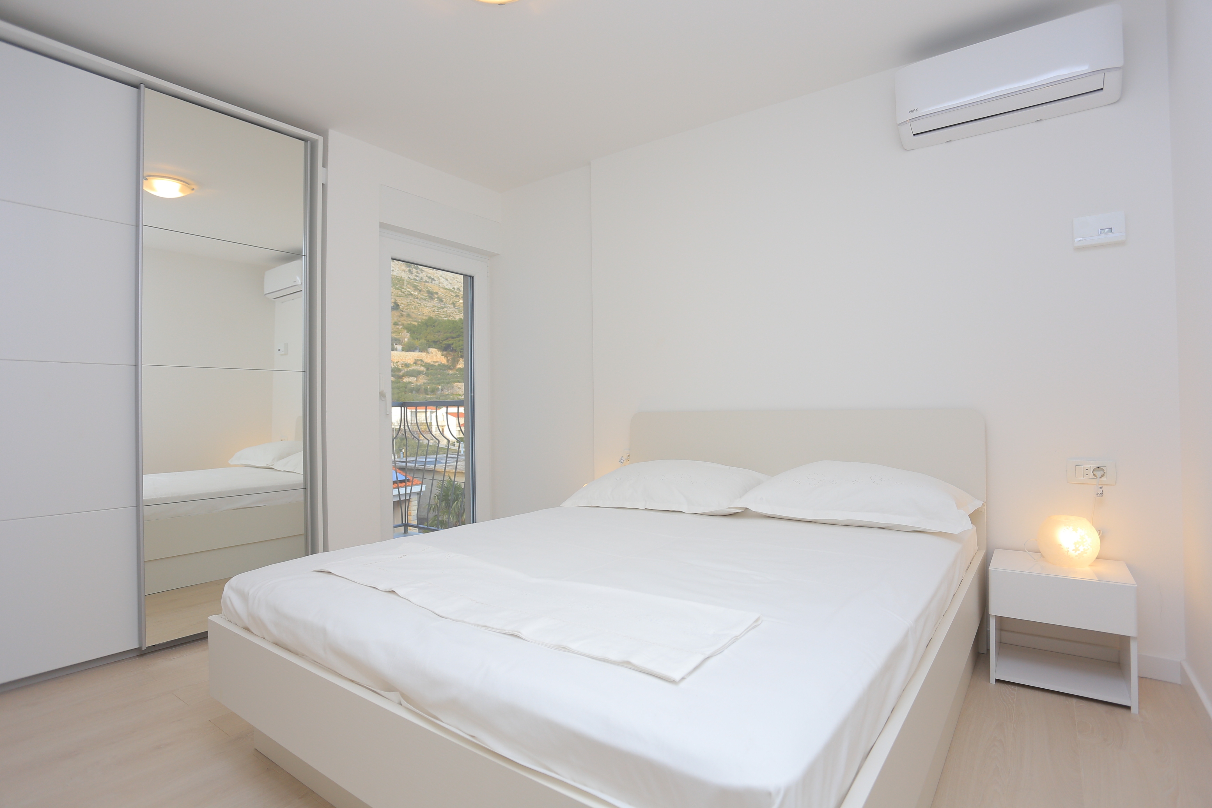 Two bedroom apartment near beach Duće, Omiš (A-4795-d) Two bedroom apartment near beach Duće, Omiš (A-4795-d)