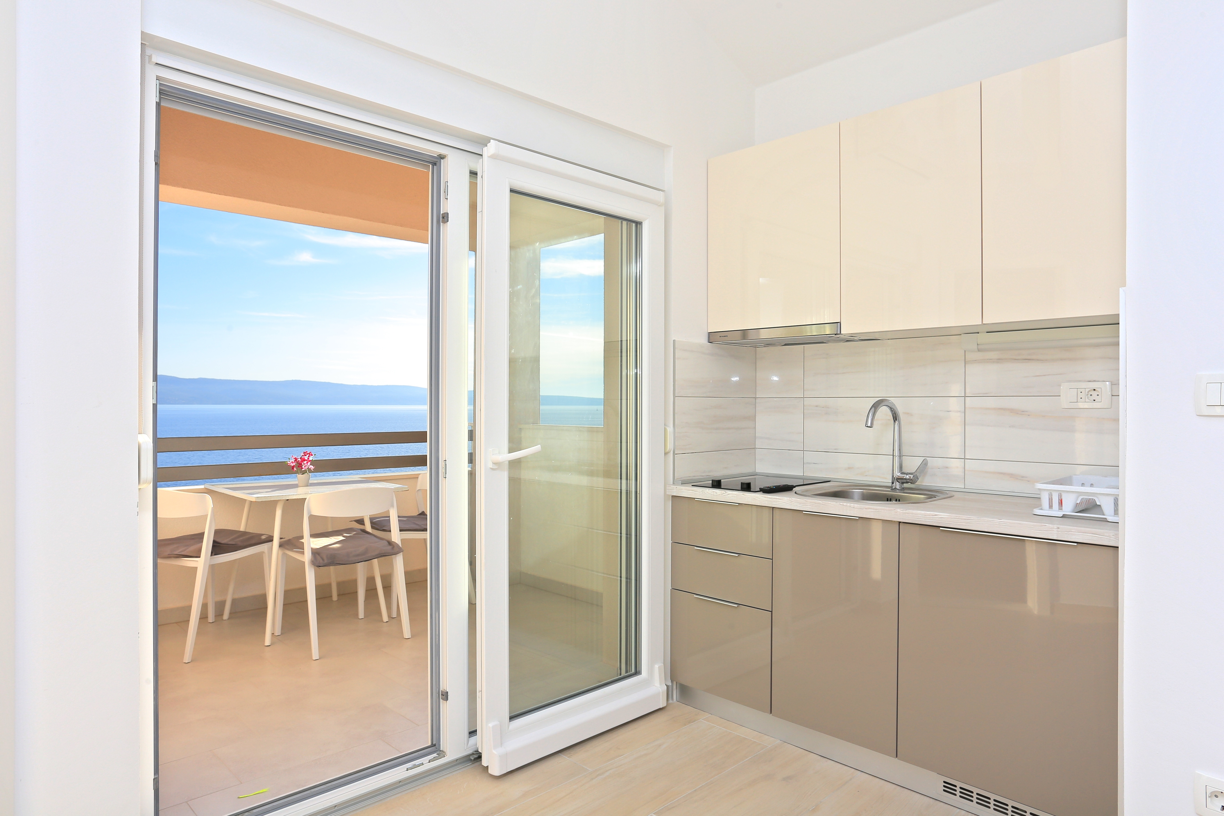 Studio flat near beach Duće, Omiš (AS-4795-f) Studio flat near beach Duće, Omiš (AS-4795-f)