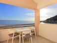 Duće, Terrasse dans l’hébergement en type studio-apartment, avec la vue sur la mer et WiFi.