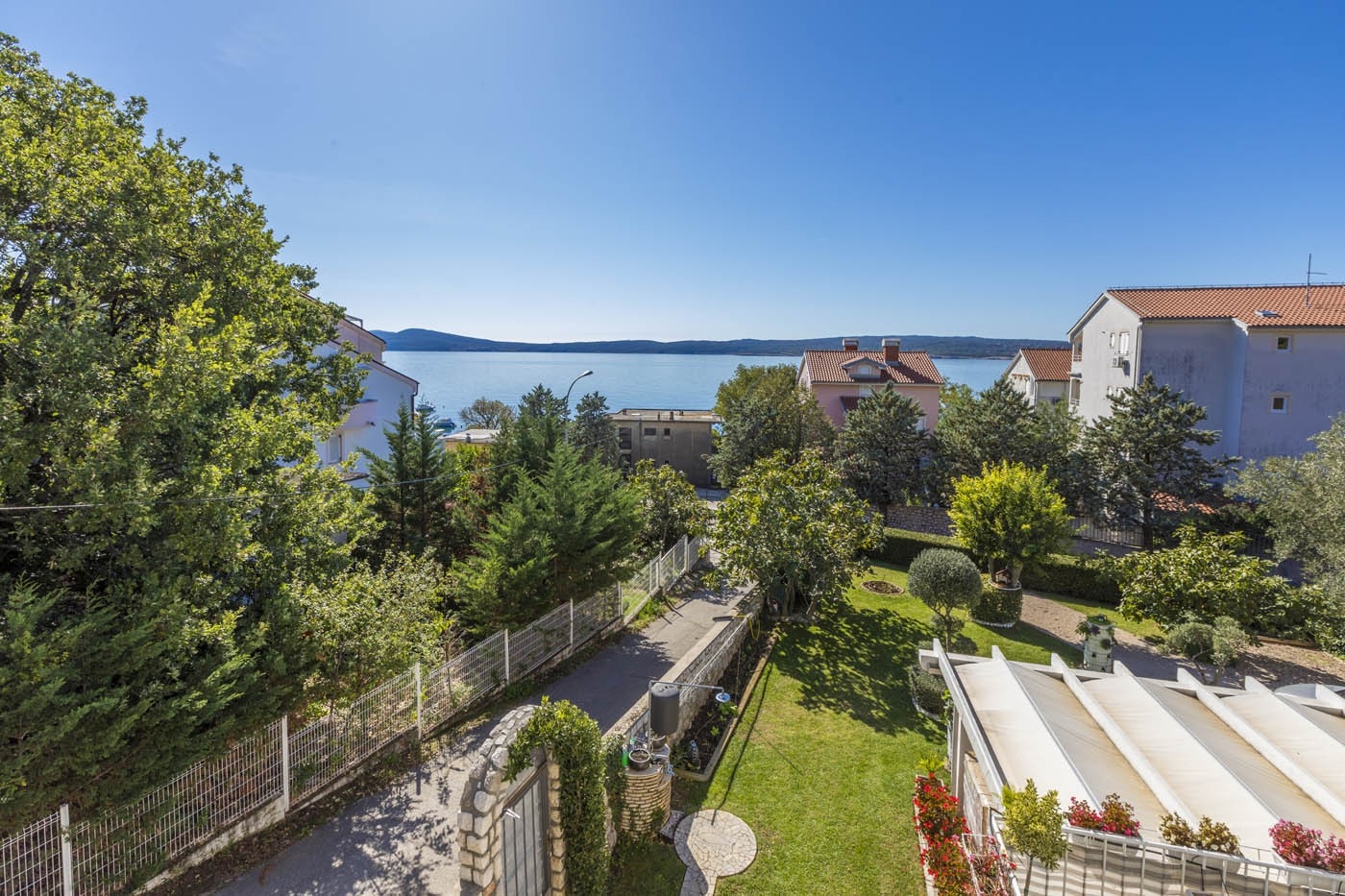 Studio flat with terrace and sea view Selce, Crikvenica  AS-a