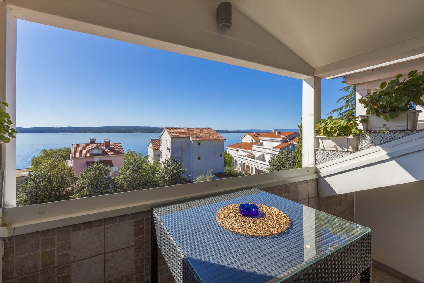 Studio flat with terrace and sea view Selce, Crikvenica  AS-b