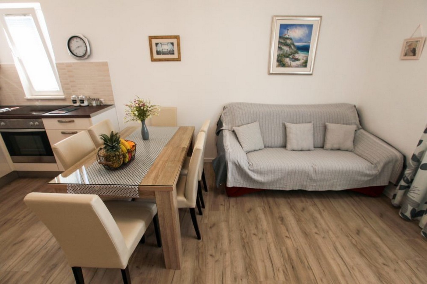Two bedroom apartment near beach Rogoznica (A-4805-a)