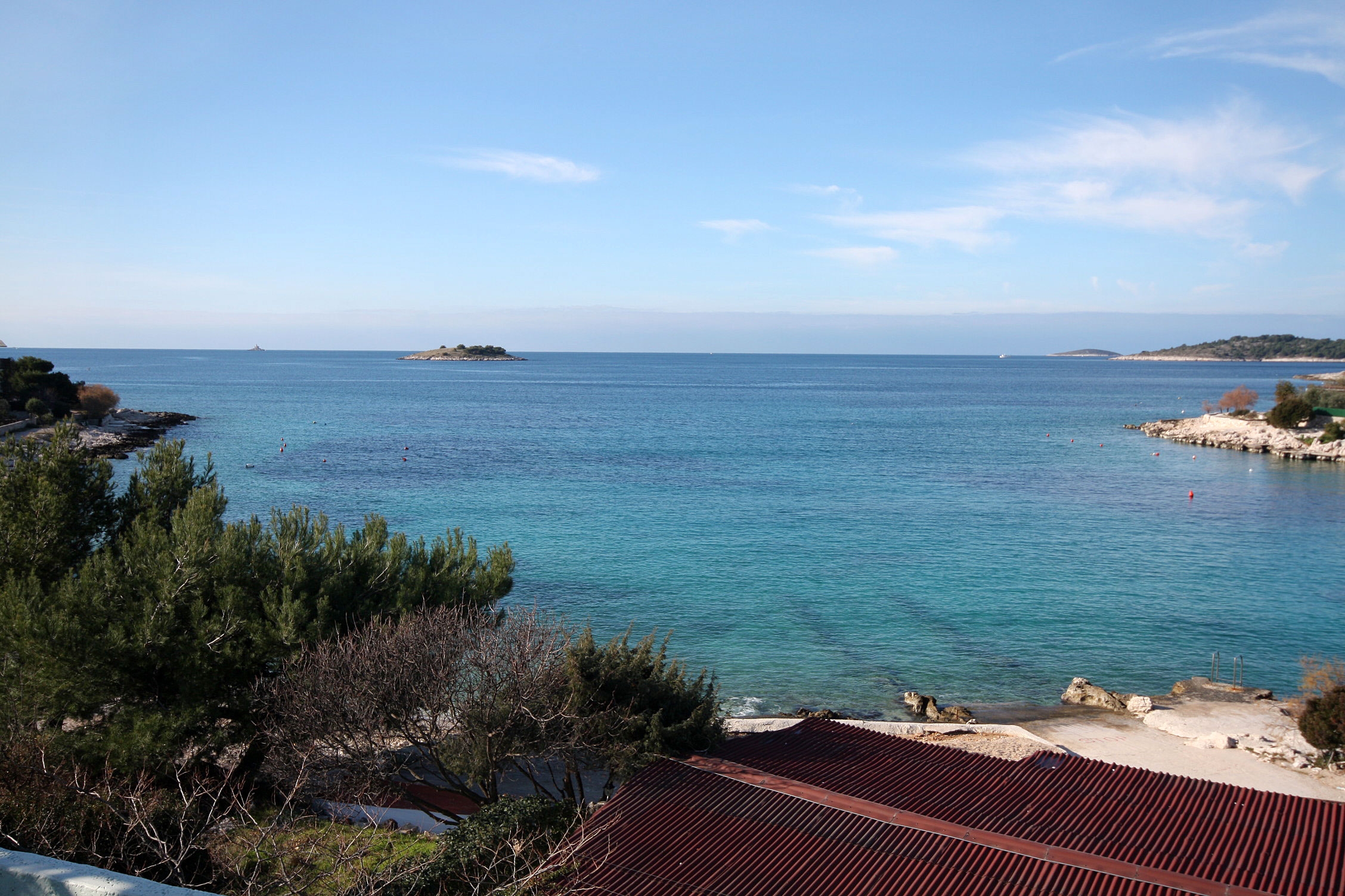 One bedroom apartment near beach Rogoznica  A-b