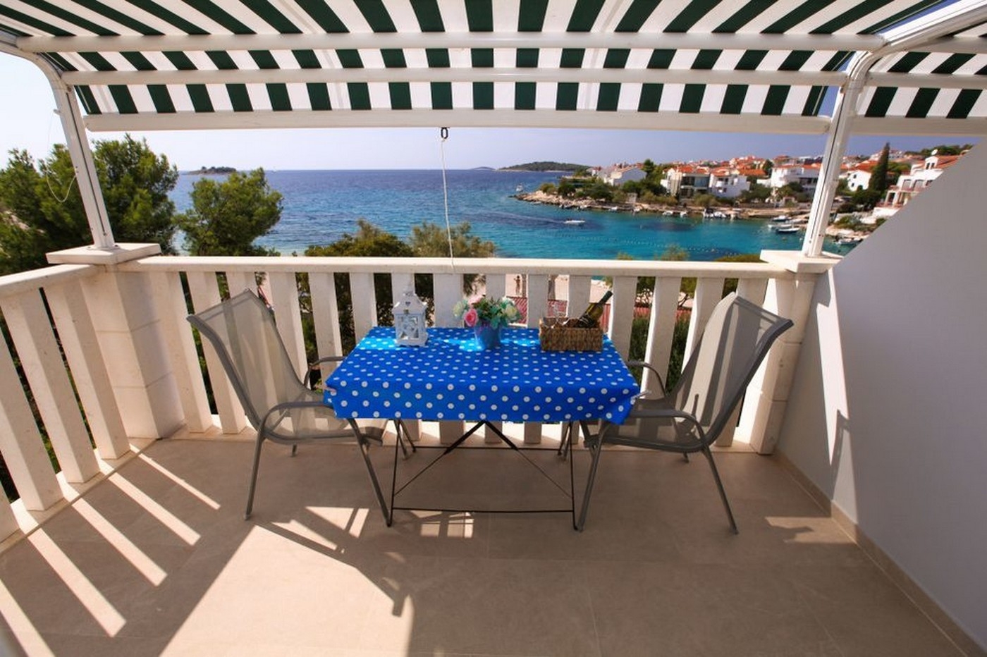 Studio flat near beach Rogoznica (AS-4805-a) Studio flat near beach Rogoznica (AS-4805-a)