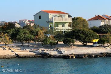 Property Rogoznica, Rogoznica, Property 4805 - Apartments near sea with pebble beach.