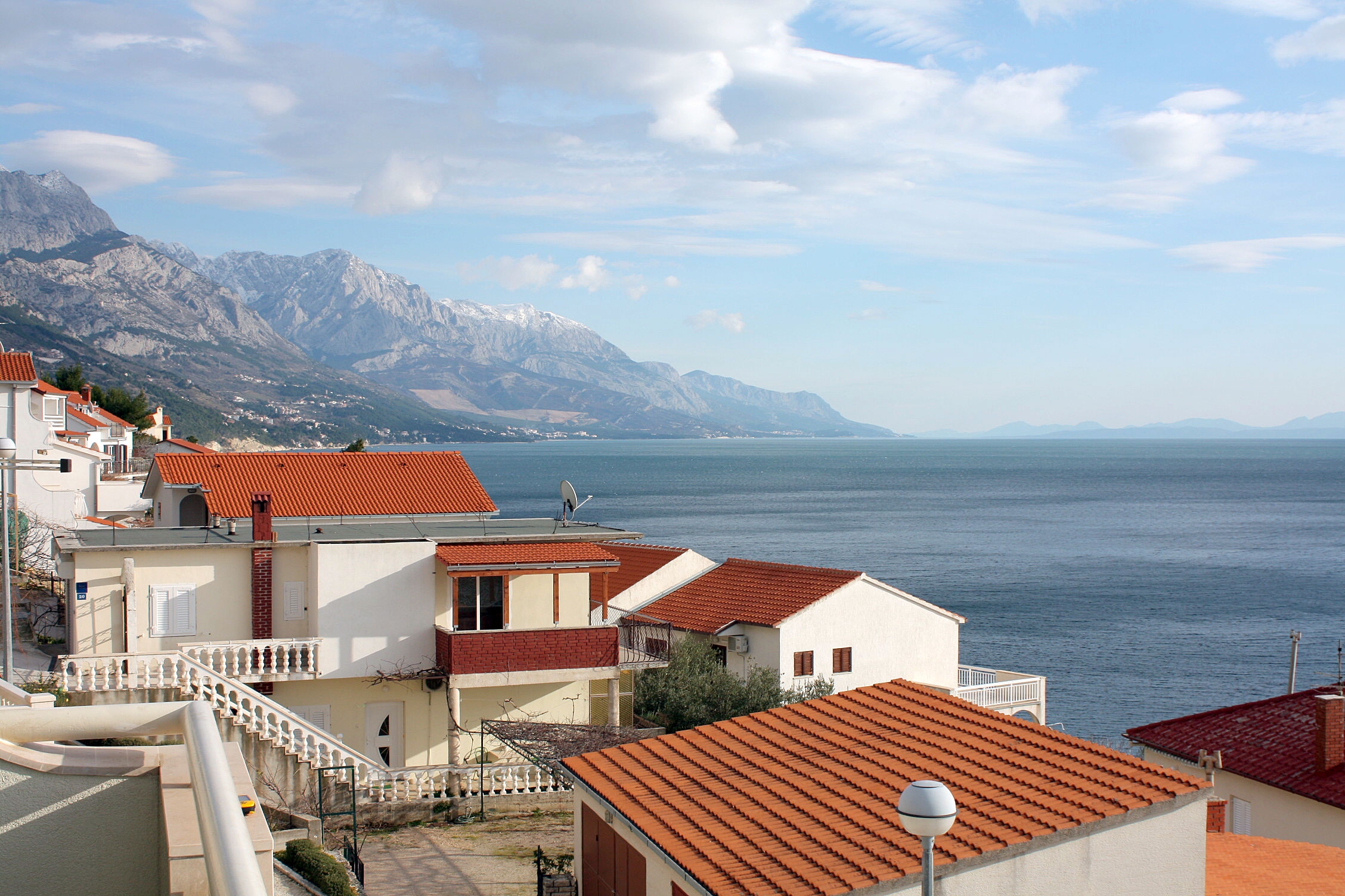 Two bedroom apartment with terrace and sea view Pisak, Omiš  A-b