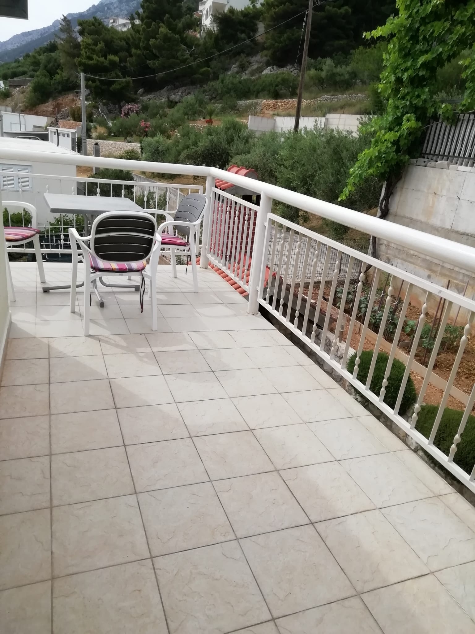 Two bedroom apartment with terrace and sea view Pisak, Omiš  A-d