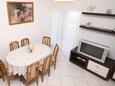 Столовая Pisak, Столовая в размещении типа apartment, доступный кондиционер и WiFi.