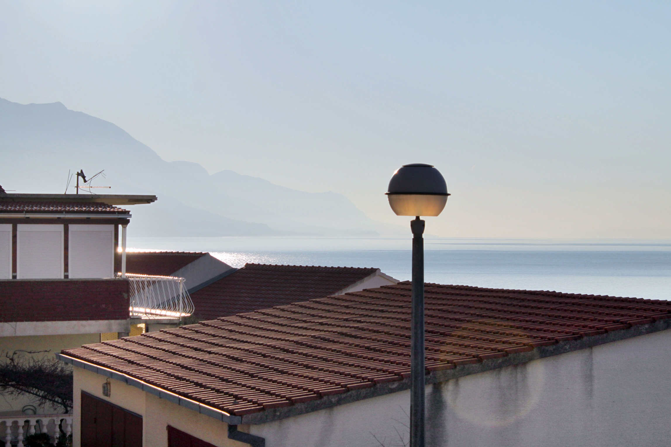 Two bedroom apartment with terrace and sea view Pisak, Omiš  A-e