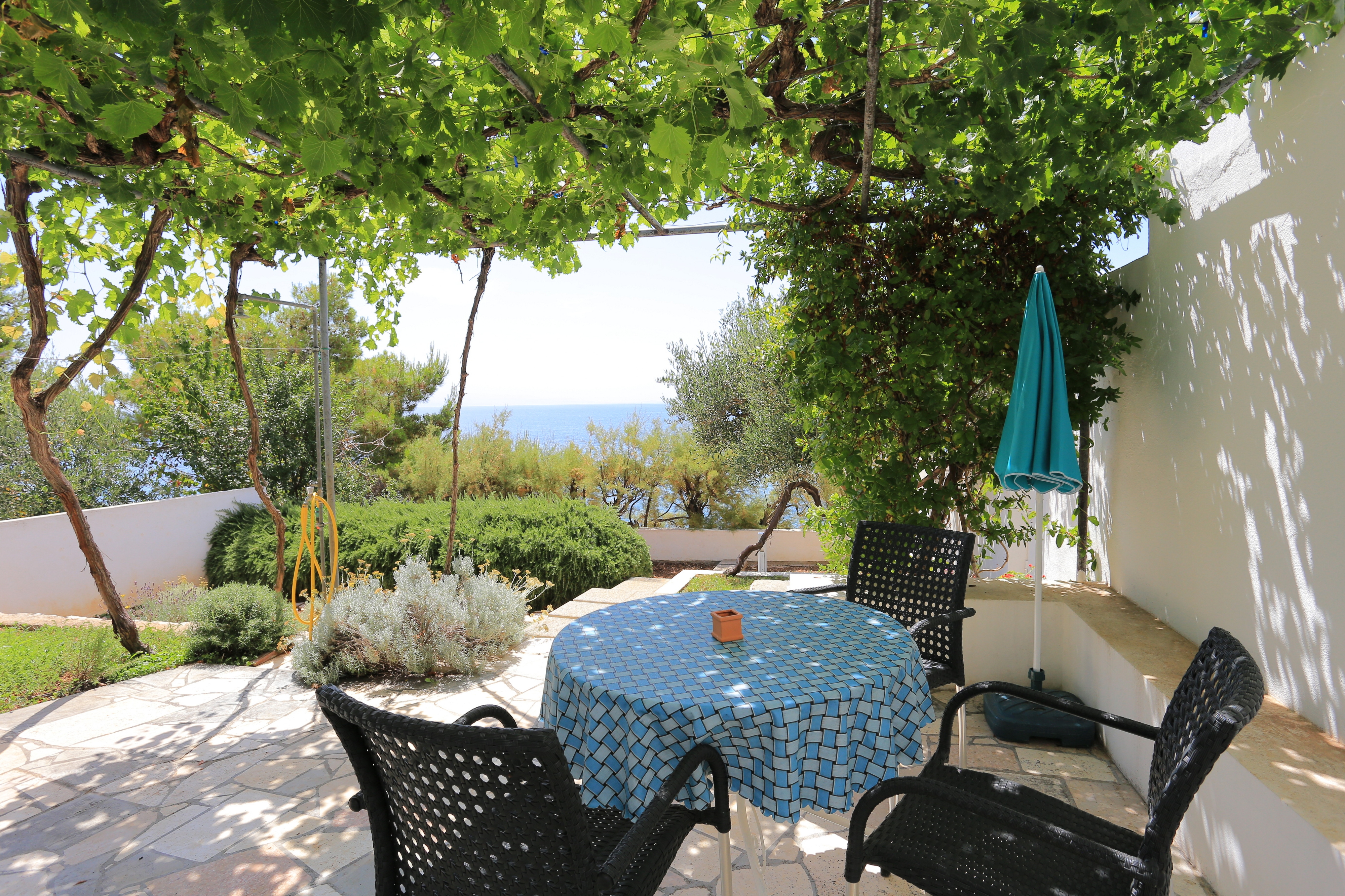Studio flat near beach Rastići, Čiovo  AS-a