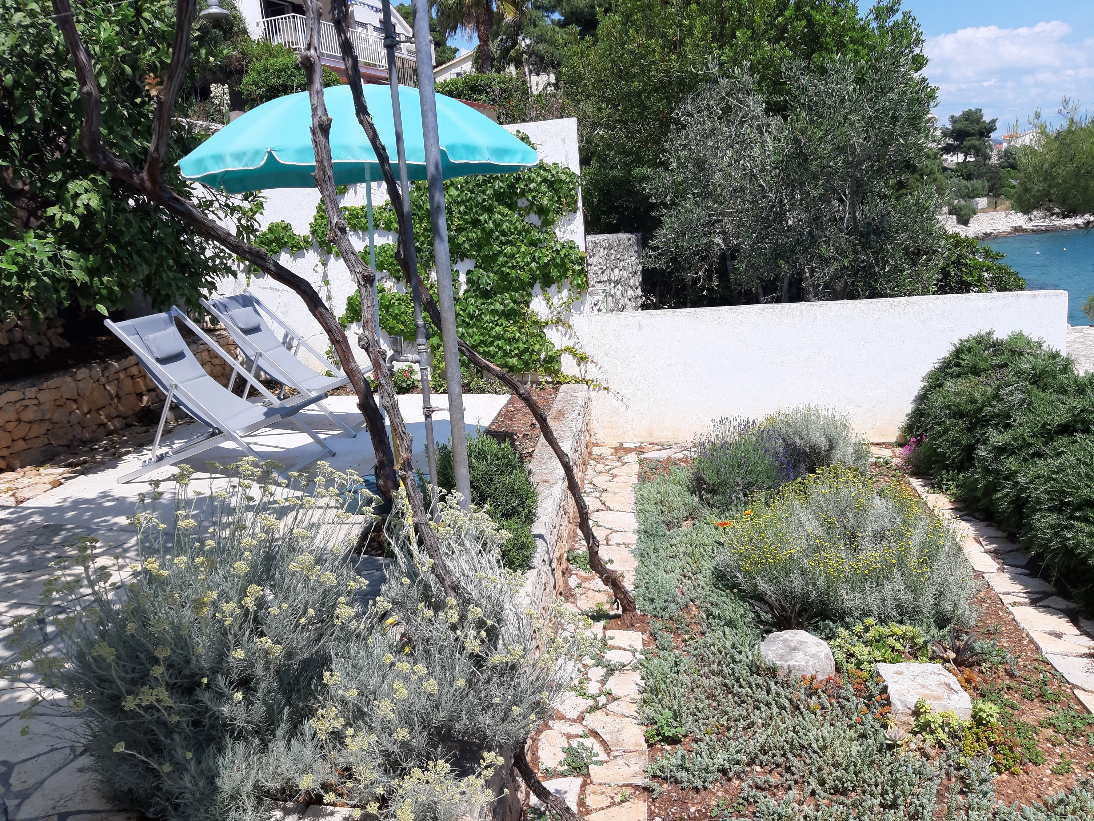 Studio flat near beach Rastići, Čiovo (AS-4818-a)