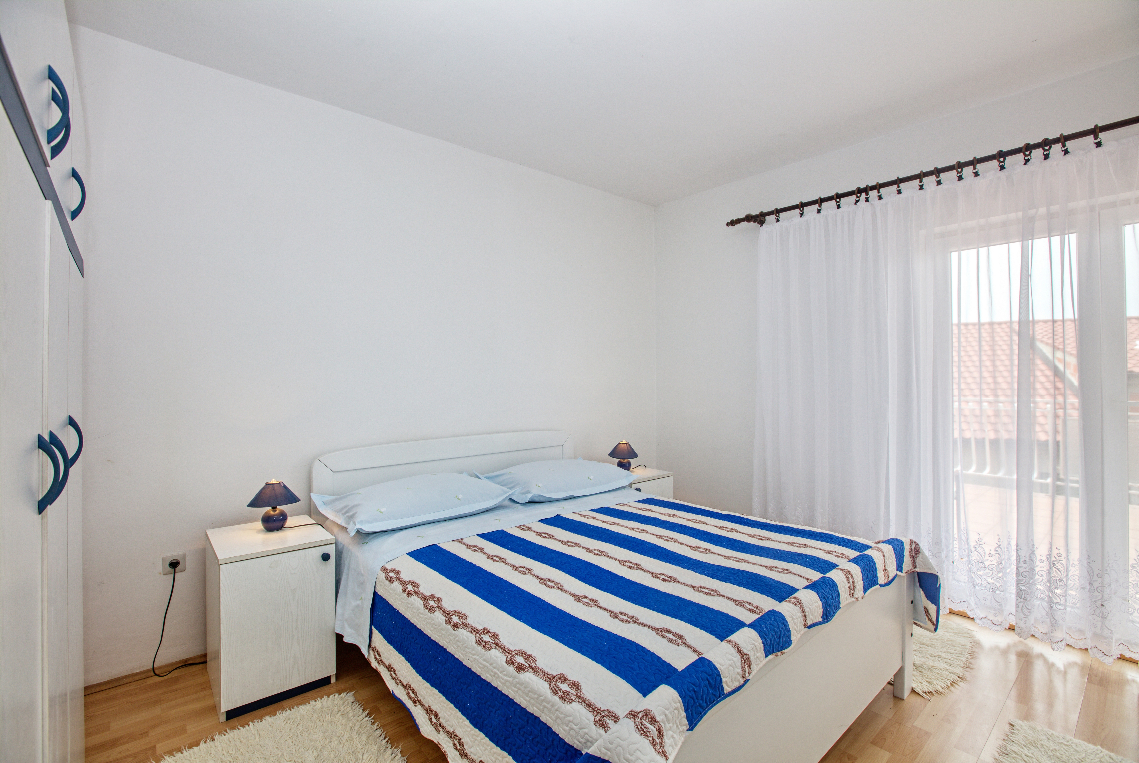 Four bedroom apartment with terrace and sea view Grebaštica, Šibenik  A-a