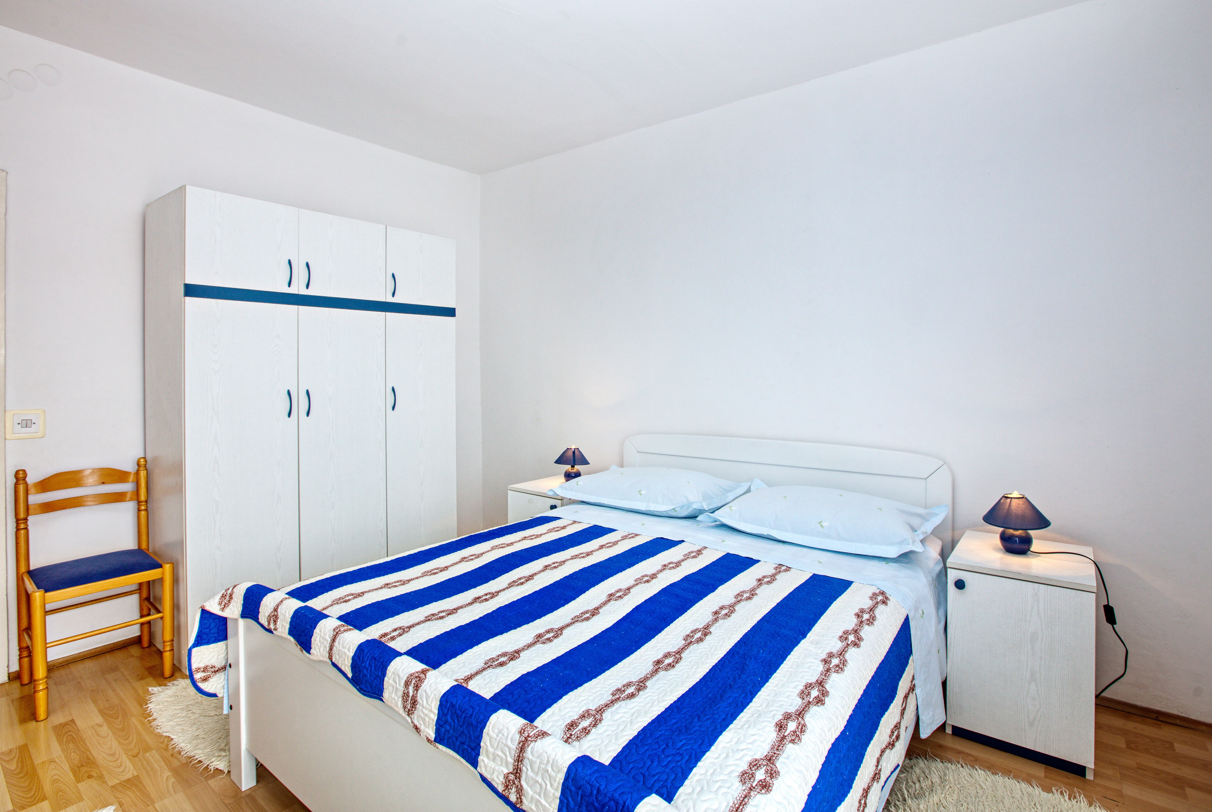 Four bedroom apartment with terrace and sea view Grebaštica, Šibenik  A-a