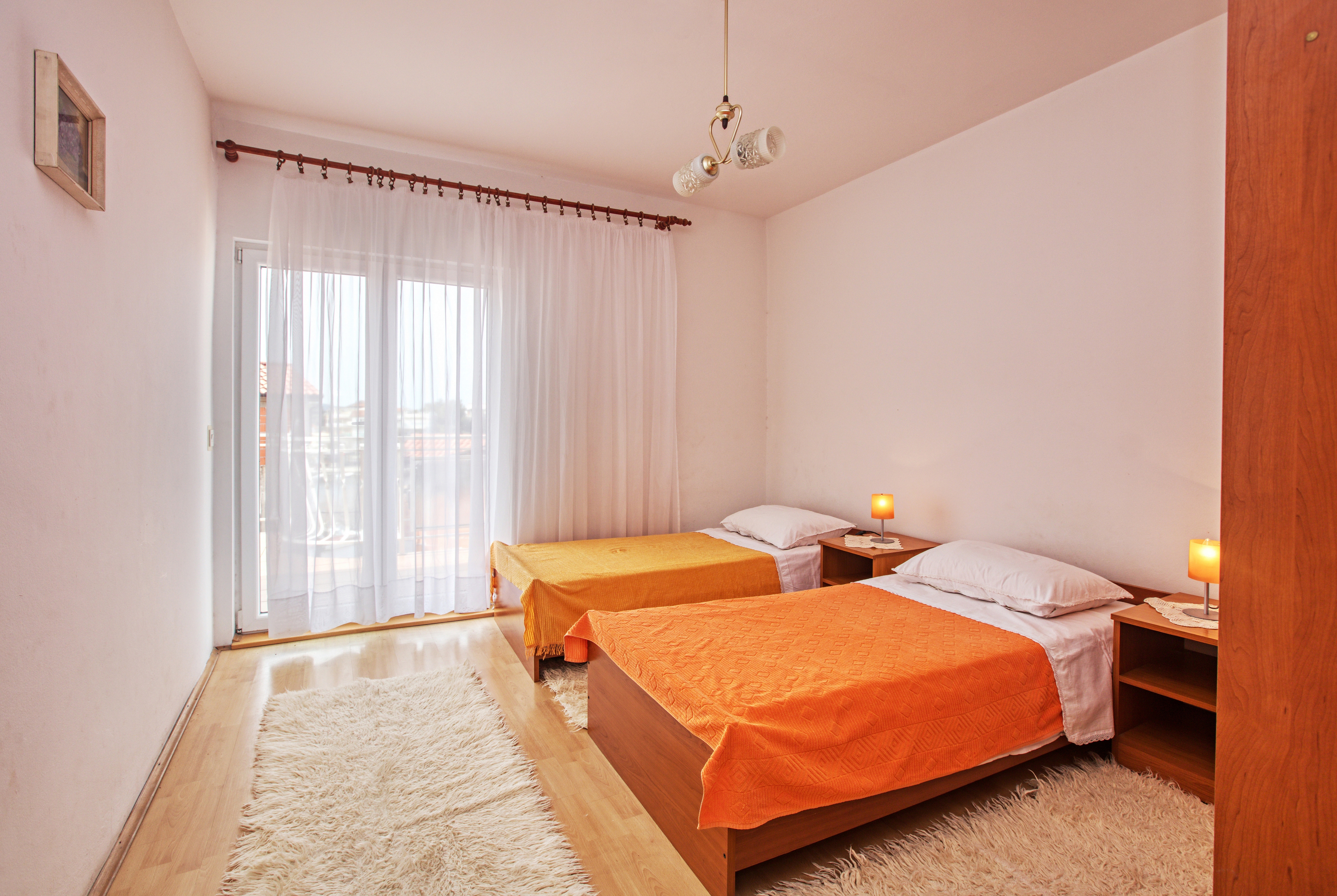 Four bedroom apartment with terrace and sea view Grebaštica, Šibenik  A-a