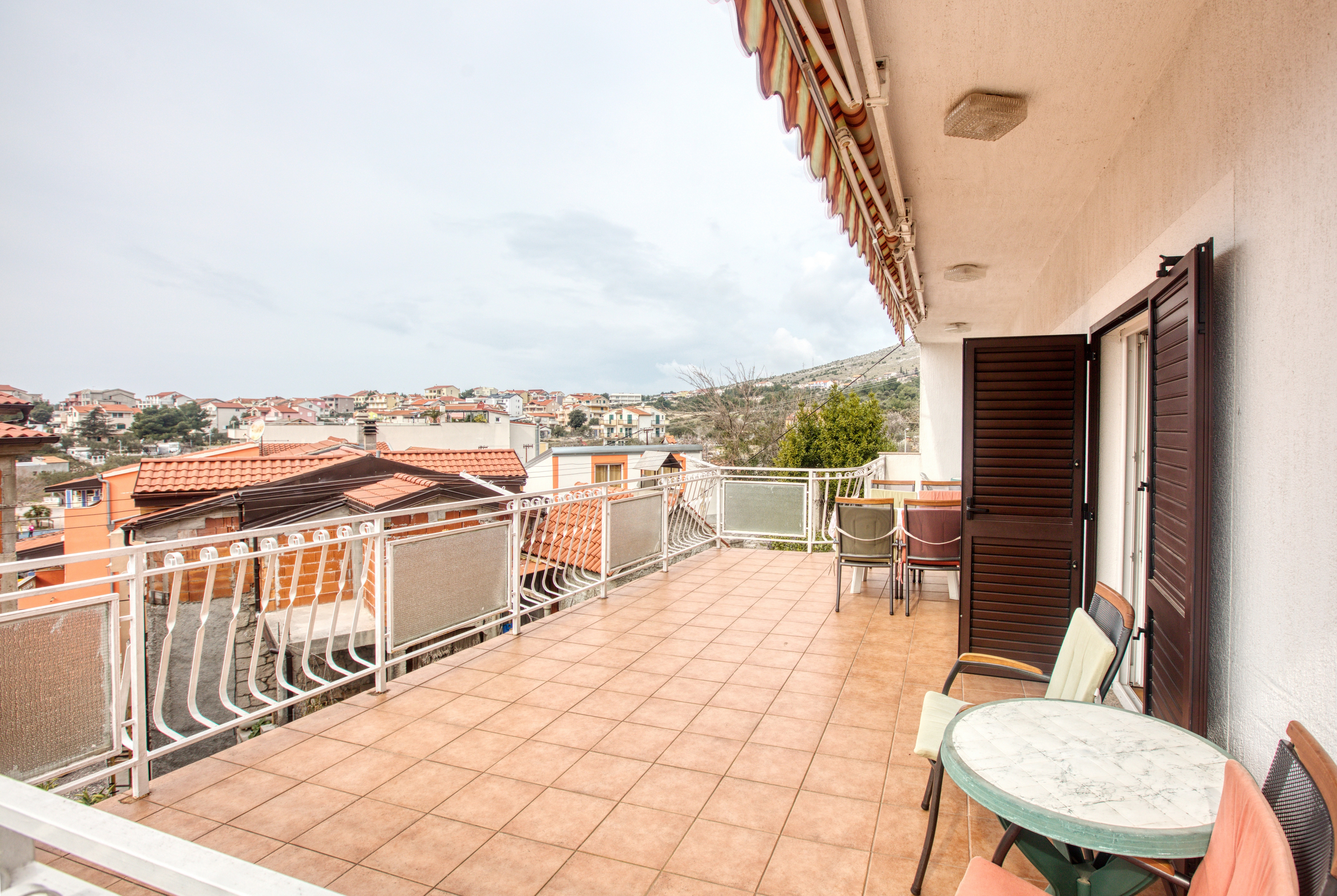 Four bedroom apartment with terrace and sea view Grebaštica, Šibenik  A-a