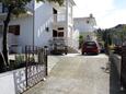 Parkiralište Okrug Donji, Čiovo, Parkiralište 4825 - Apartmani blizu mora.