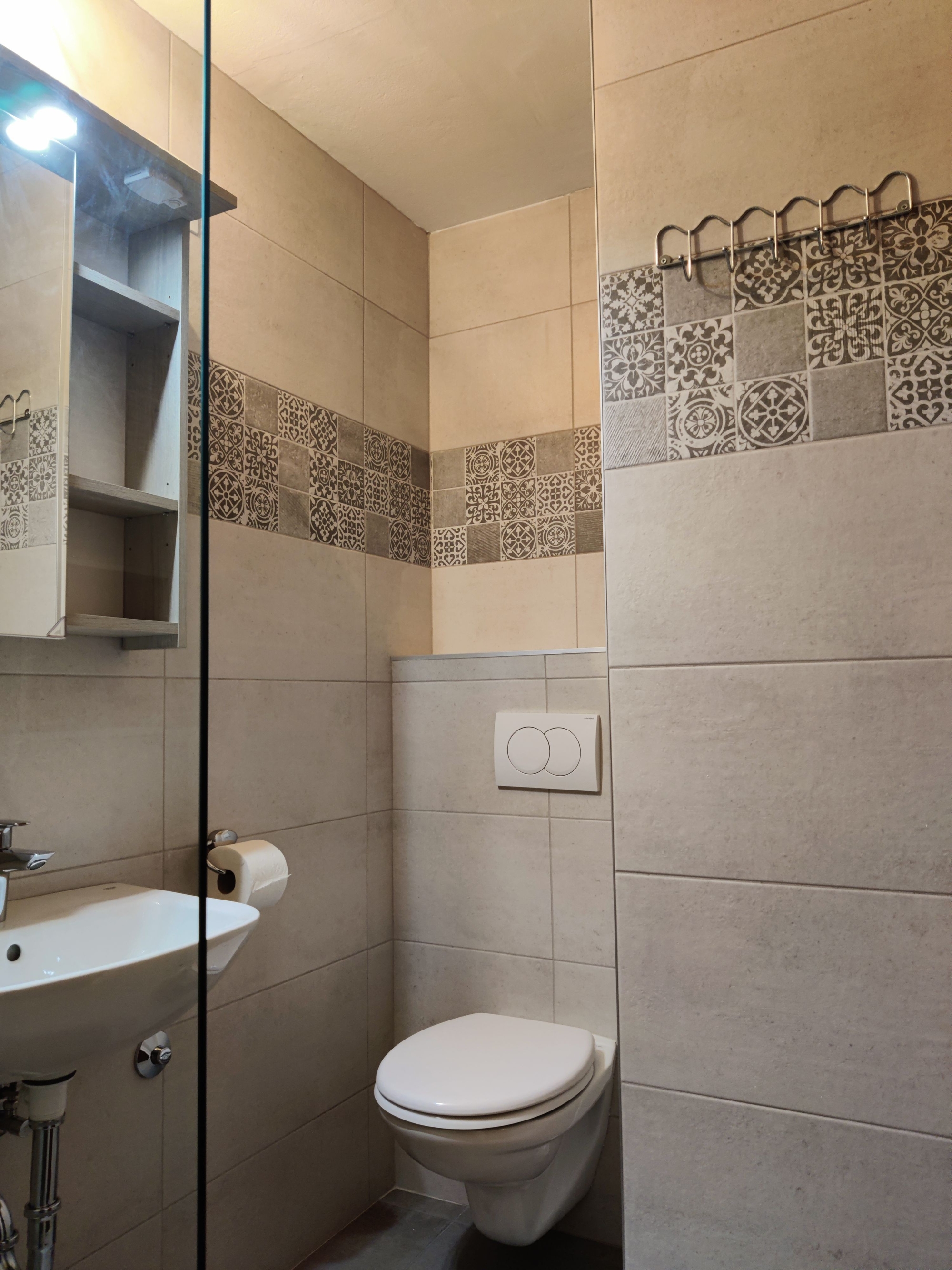 Two bedroom apartment near beach Brodarica, Šibenik  A-b