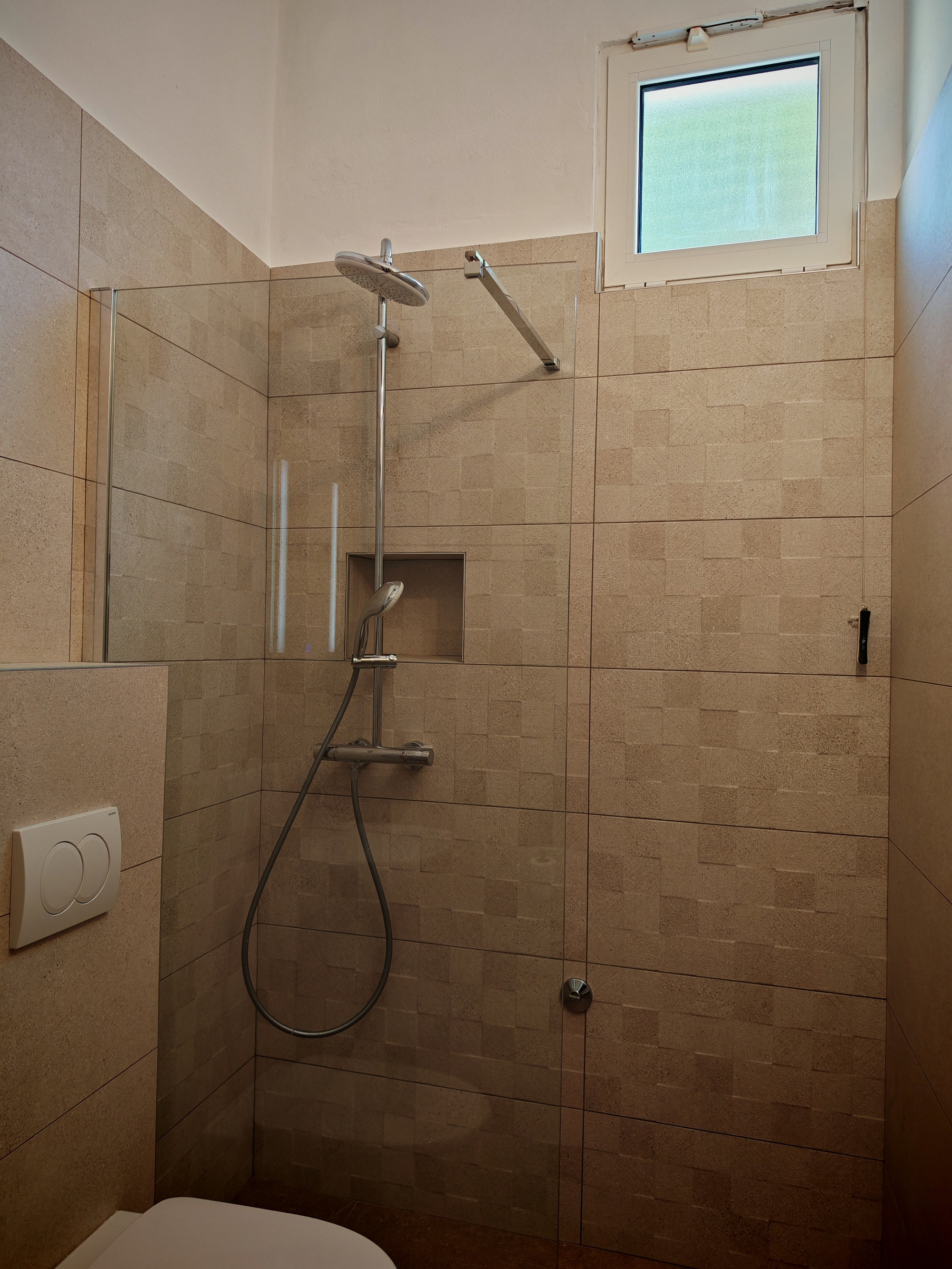 Two bedroom apartment near beach Brodarica, Šibenik  A-c
