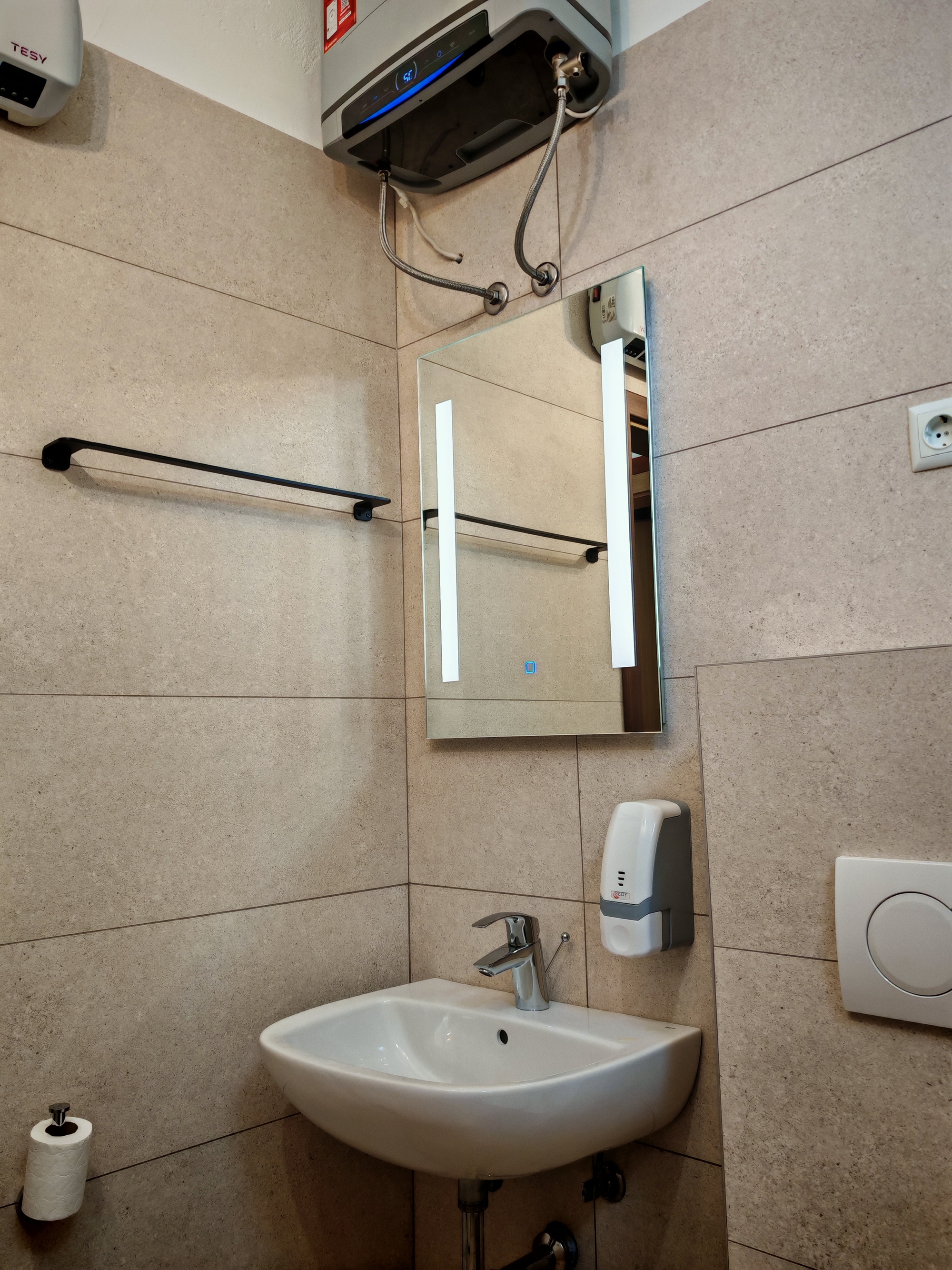 Two bedroom apartment near beach Brodarica, Šibenik  A-c