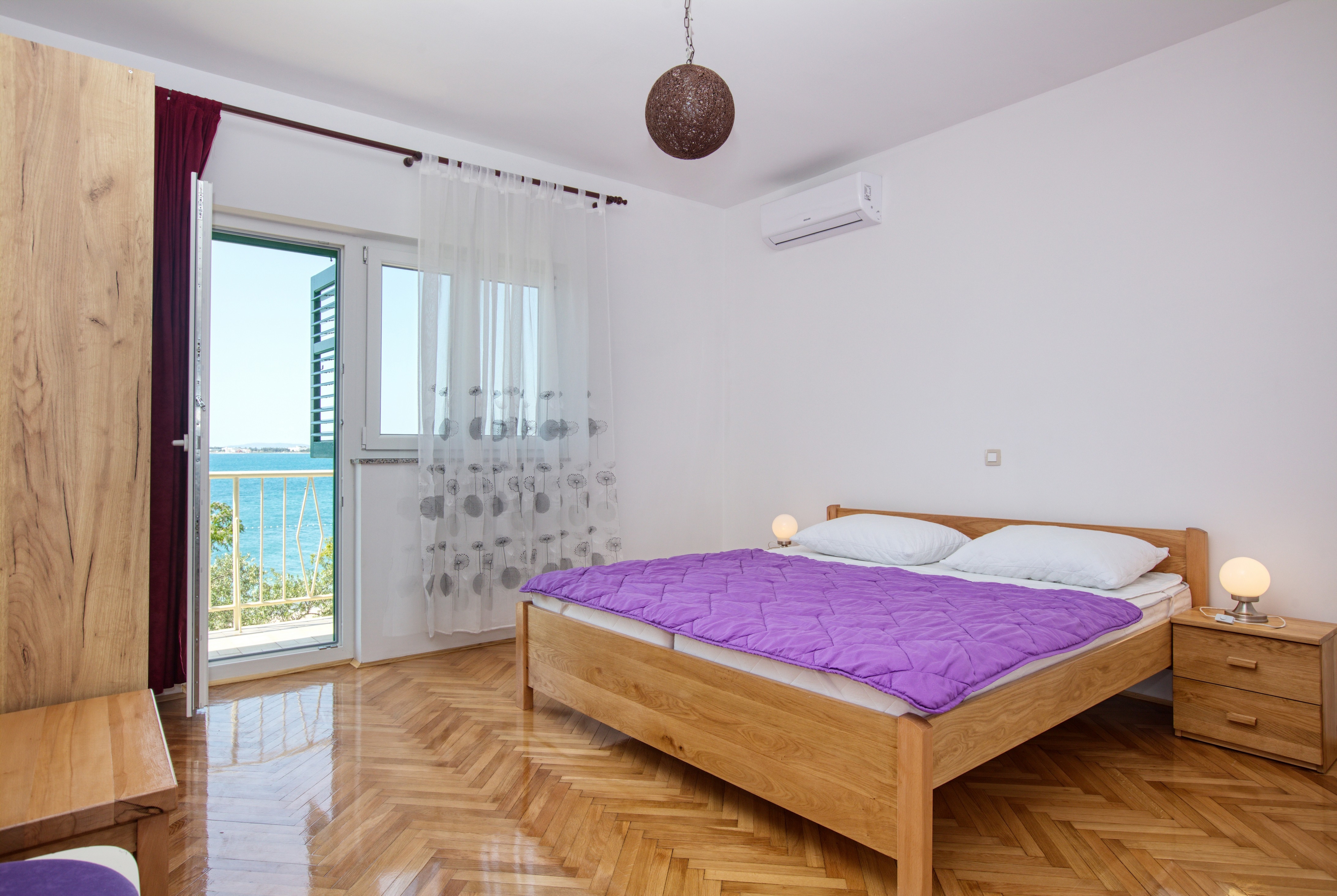 Three bedroom apartment near beach Brodarica, Šibenik  A-d